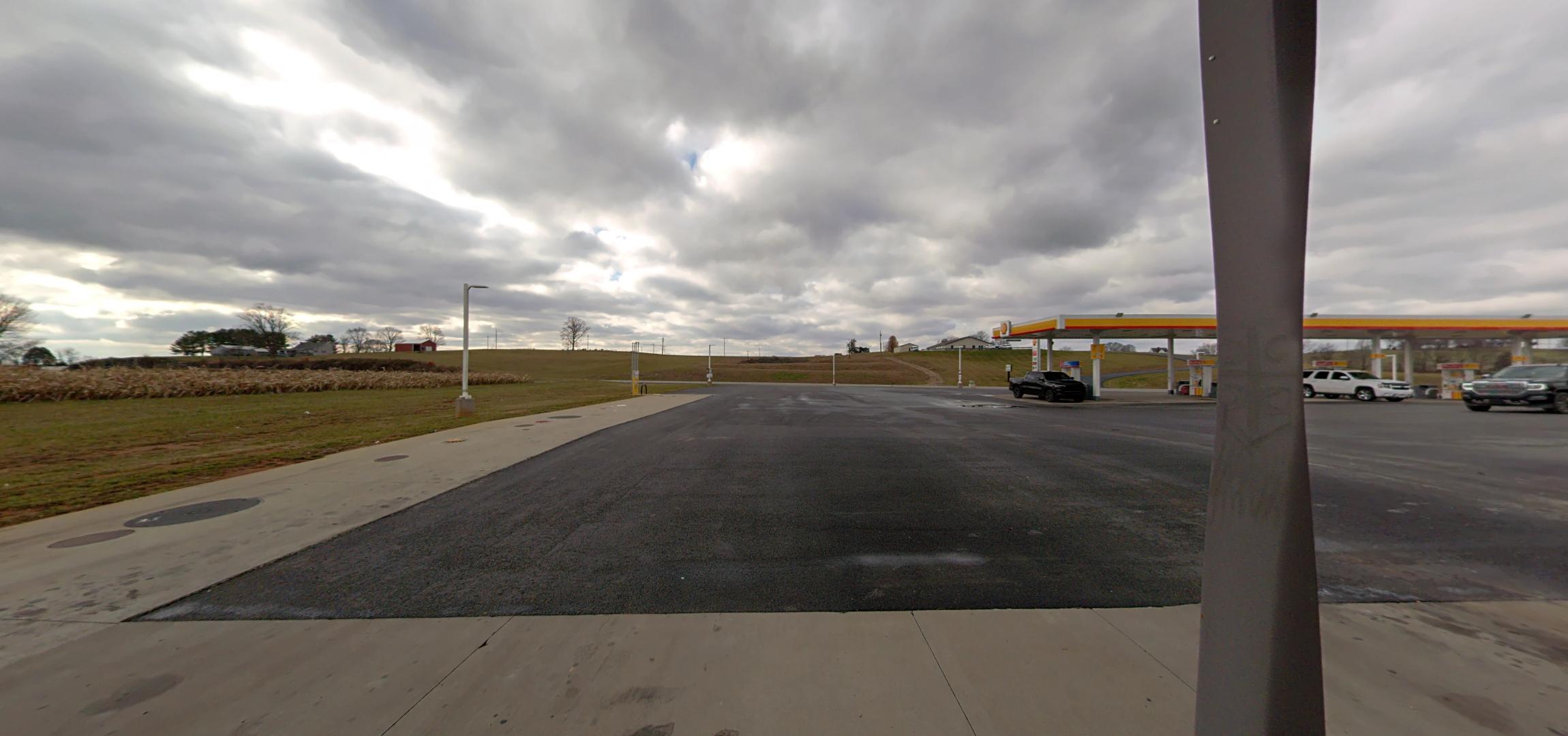 Doc's Travel Market , Columbia, KY